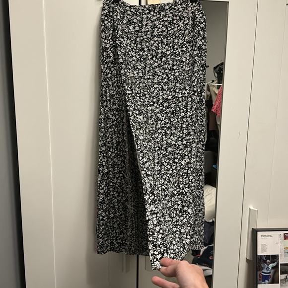 High waisted floral skirt - Picture 2 of 3